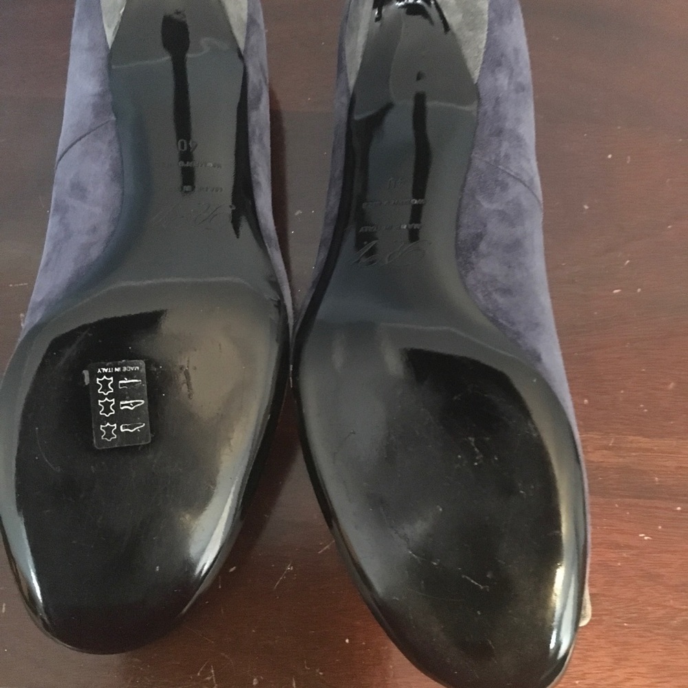 Roger Vivier Midnight Blue buckle pumps - Picture 3 of 8